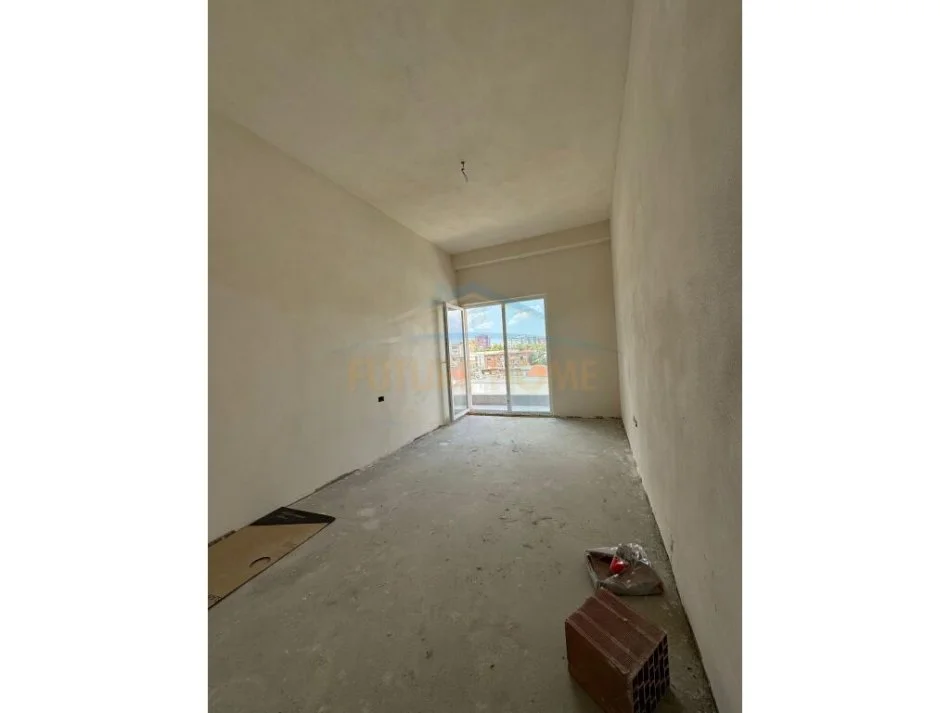 Tirane, shitet apartament 2+1+Aneks+Ballkon Kati 2, 117 m² 158.000 € (Rruga Dritan Hoxha)