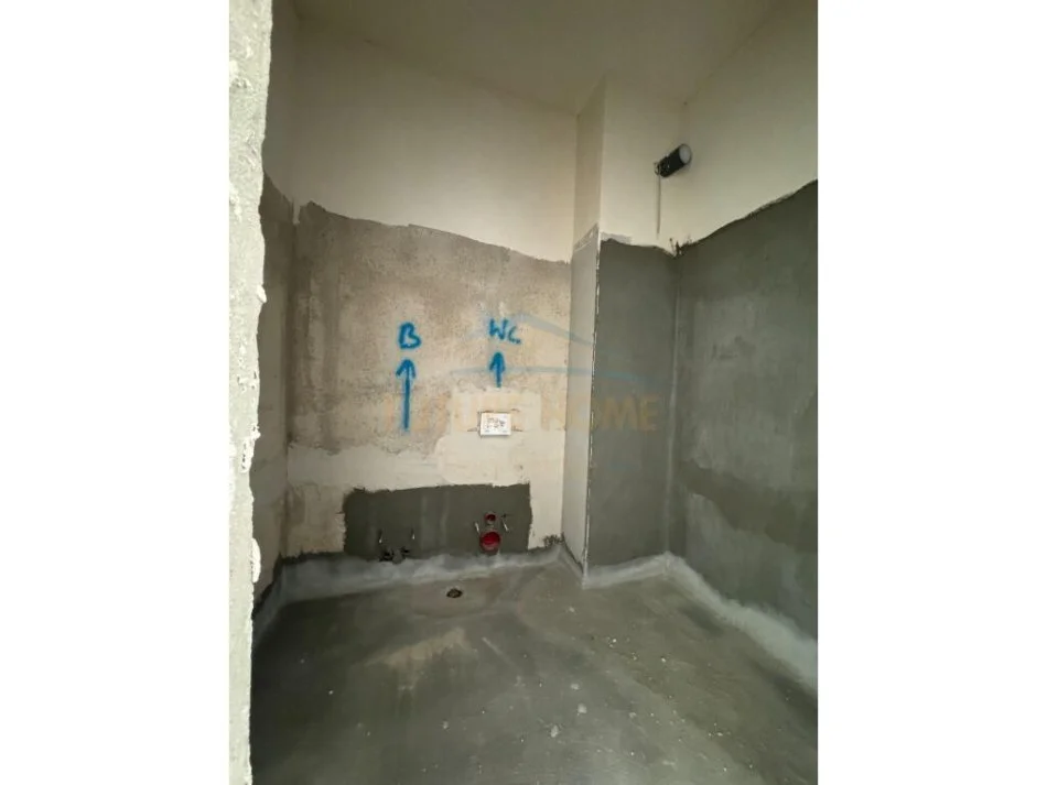 Tirane, shitet apartament 2+1+Aneks+Ballkon Kati 2, 117 m² 158.000 € (Rruga Dritan Hoxha)