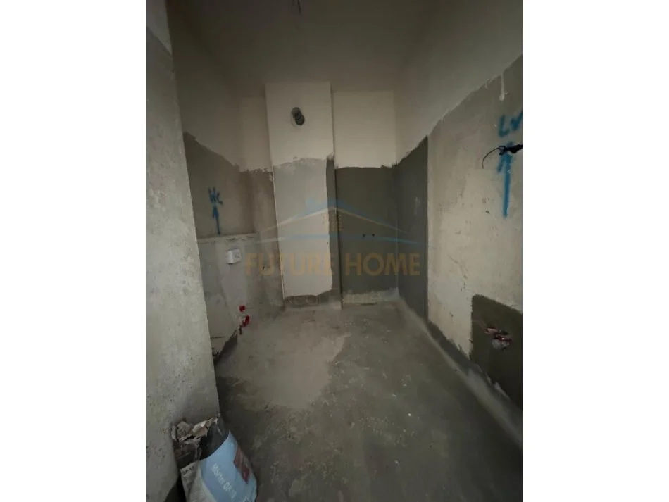 Tirane, shitet apartament 2+1+Aneks+Ballkon Kati 2, 117 m² 158.000 € (Rruga Dritan Hoxha)