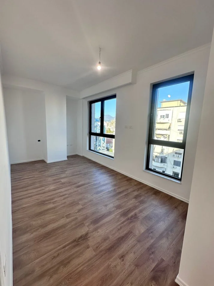 Tirane, shitet apartament 2+1+Ballkon Kati 7, 120 m² 350.000 € (Myslym Shyri)
