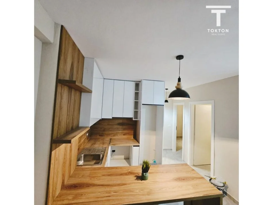 Tirane, shitet apartament 2+1+Ballkon Kati 1, 84.900 €,  TT1480