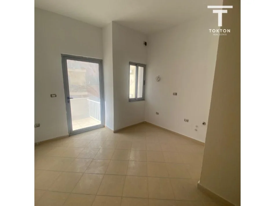 Tirane, shitet apartament 2+1+Ballkon Kati 2, 92 m² 110.400 € 