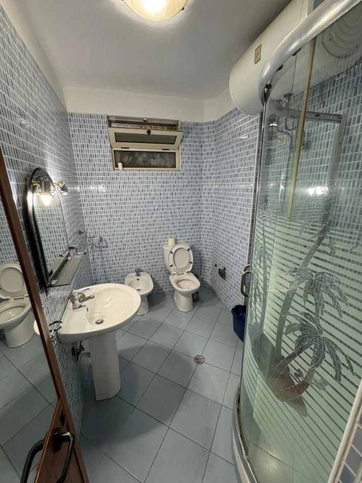 Tirane, Apartament 2+1  per qira Kati 6, 79 m² 650 € (21 Dhjetori)