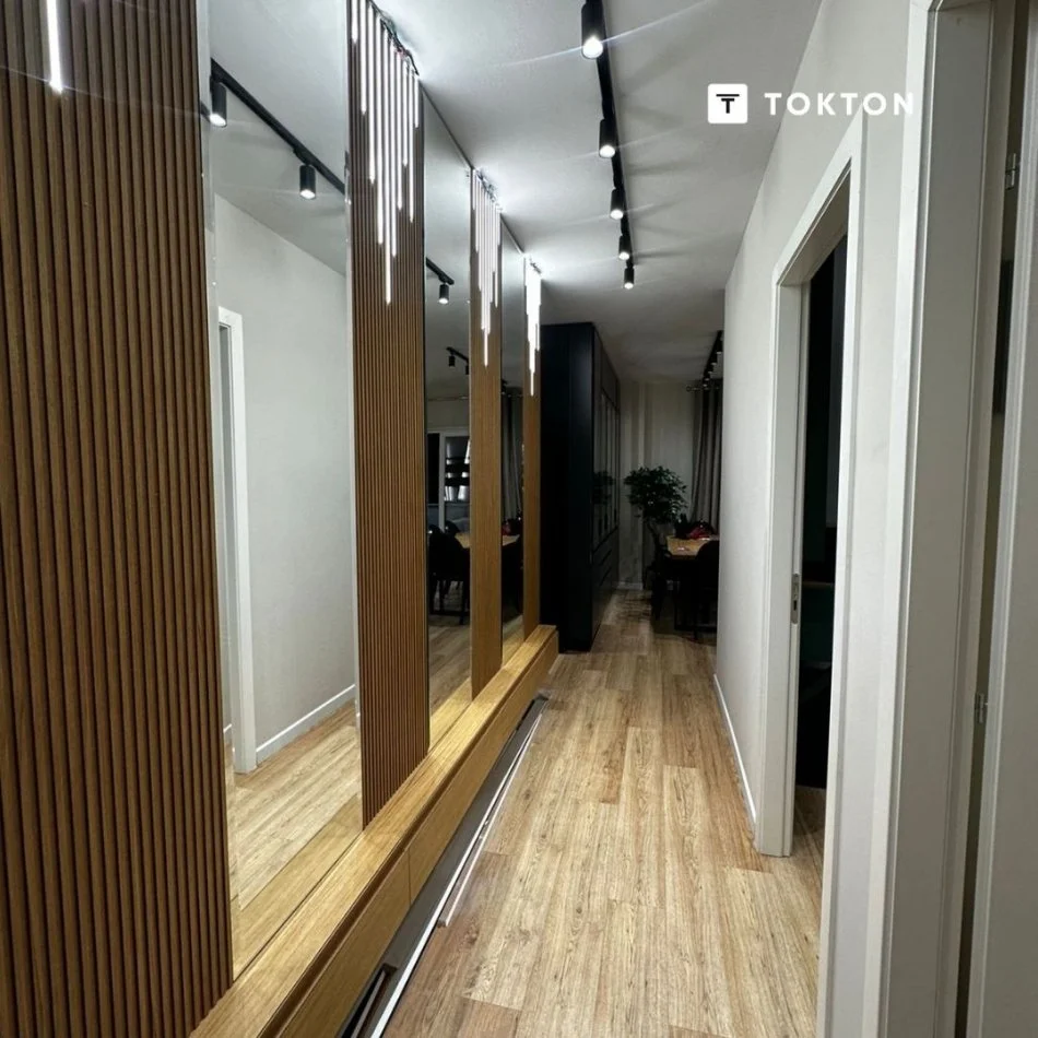 Tirane, jepet me qera apartament 2+1+Ballkon , 100 m² 1.000 €