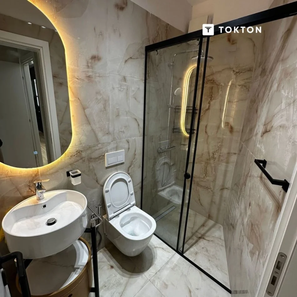 Tirane, jepet me qera apartament 2+1+Ballkon , 100 m² 1.000 €