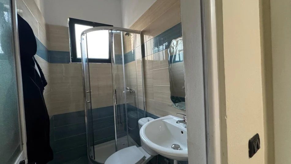 Tirane, Apartament 3+1 per qira tek Kopshti Zoologjik