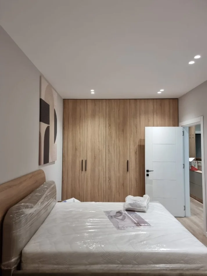 Tirane, Apartament 1+1 per qira Kati 9, 79 m² 500 € (Astir)