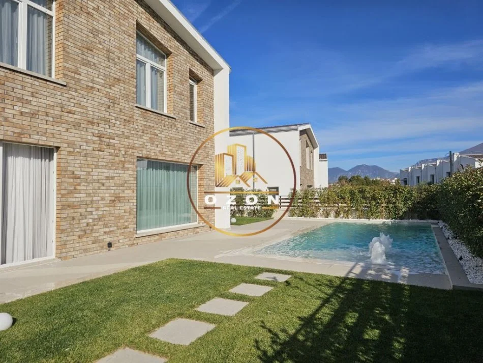 Super Vilë Luksoze për Qira pranë TEG!