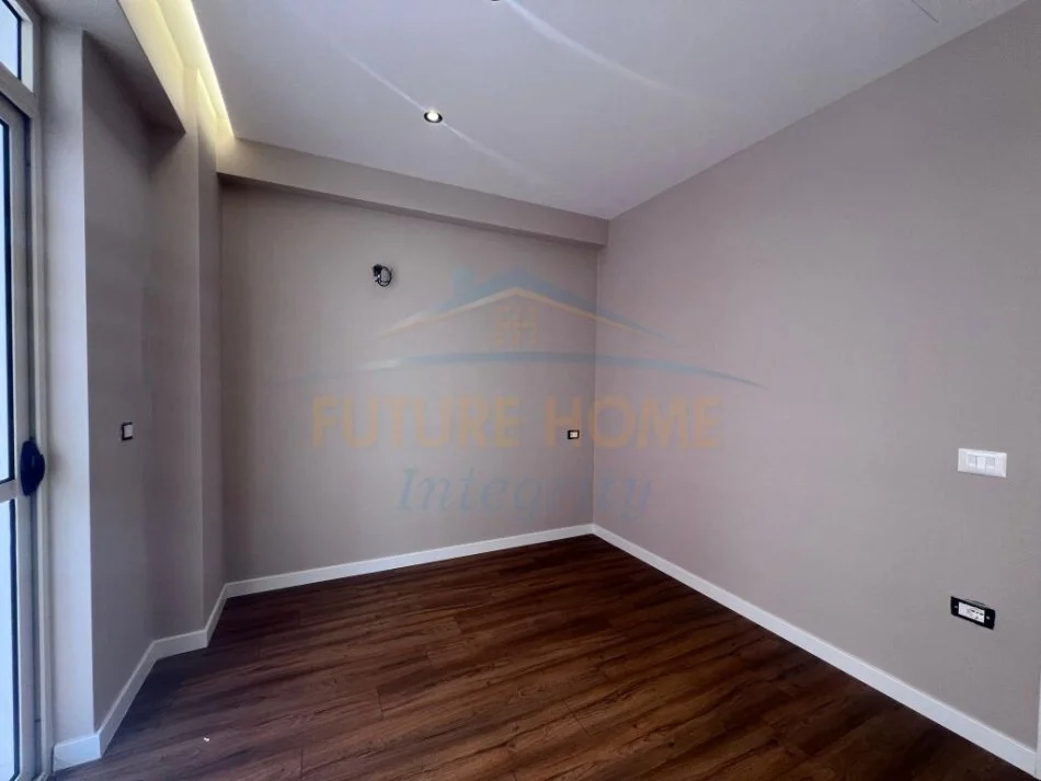 Tirane, shitet apartament 1+1 Kati 4, 74 m² 96.000 € (UAZA E RE ASTIR)