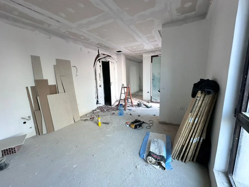 Tirane, jepet me qera apartament 1+1+Ballkon Kati 2, 70 m² 800 € (Myslym Shyri)