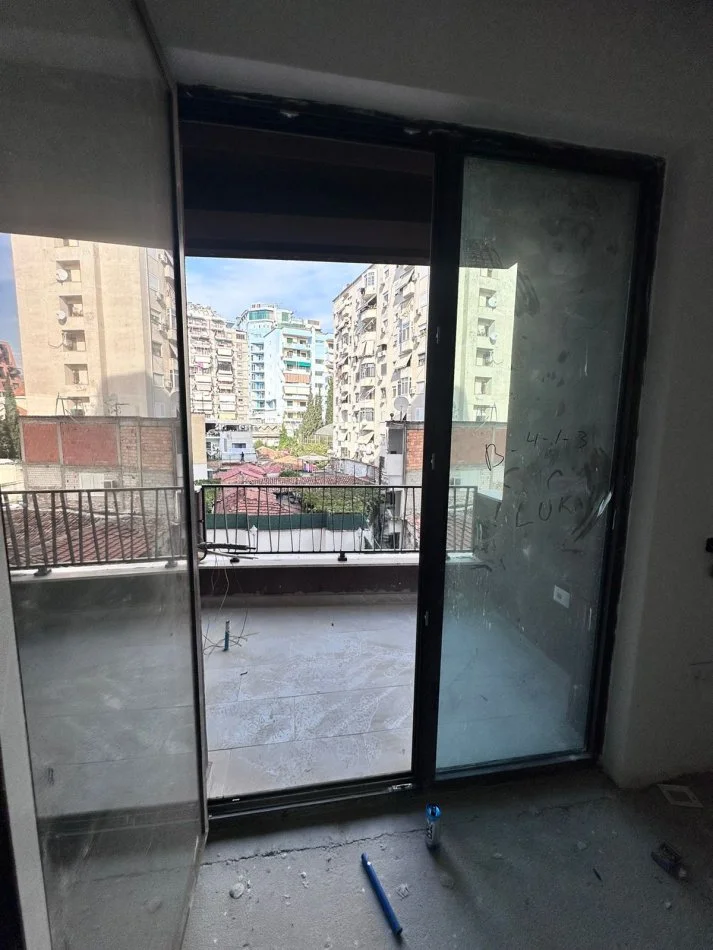 Tirane, jepet me qera apartament 1+1+Ballkon Kati 2, 70 m² 800 € (Myslym Shyri)