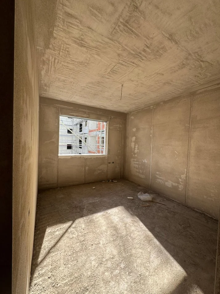 Tirane, shes apartament 2+1+Ballkon Kati 6, 86 m² 105.000 € (RRUGA LIDHJA E PRIZERENIT)