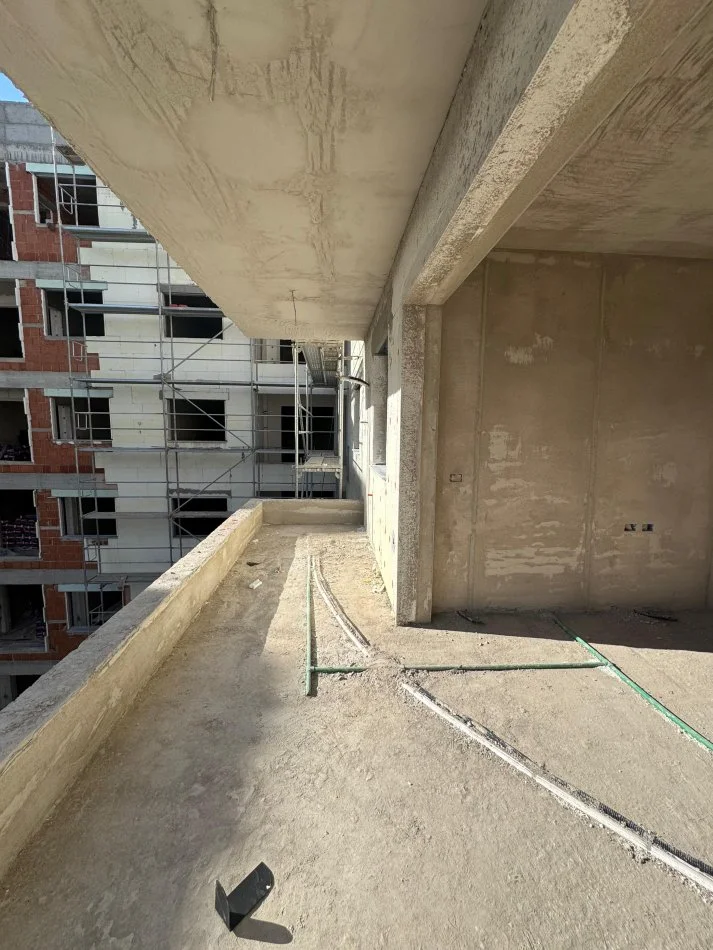 Tirane, shes apartament 2+1+Ballkon Kati 6, 86 m² 105.000 € (RRUGA LIDHJA E PRIZERENIT)