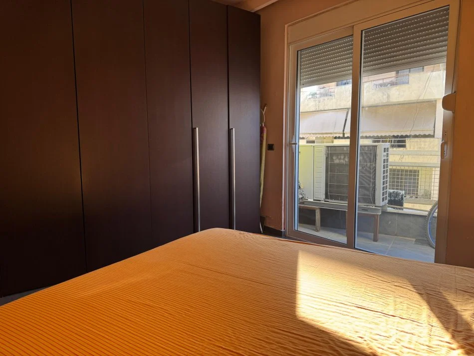 Tirane, shes apartament 2+1+Ballkon Kati 6, 130 m² 200.000 € (Selvia)