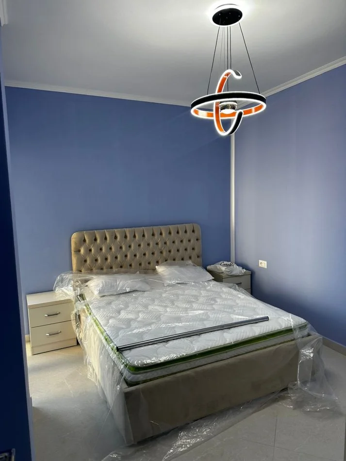 Tirane, jepet me qera apartament 1+1+Aneks+Ballkon Kati 3, 60 m² 500 € (shkolla kongresi lushnjes)