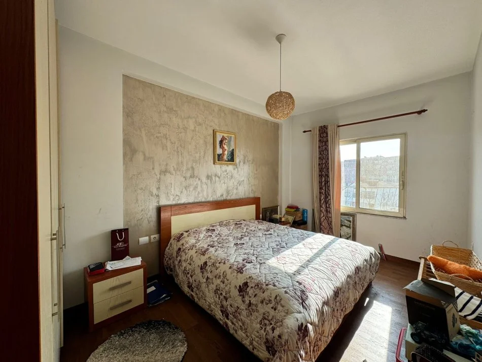 Tirane, shitet apartament 2+1 Kati 7, 97 m² 130.000 € (Fresk)