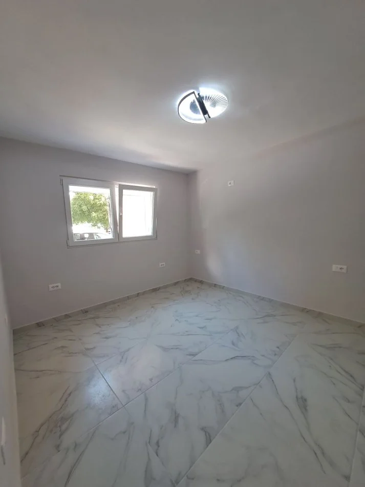 Tirane, shitet apartament 1+1+Aneks Kati 0, 60 m² 130.000 € (vasil shanto)