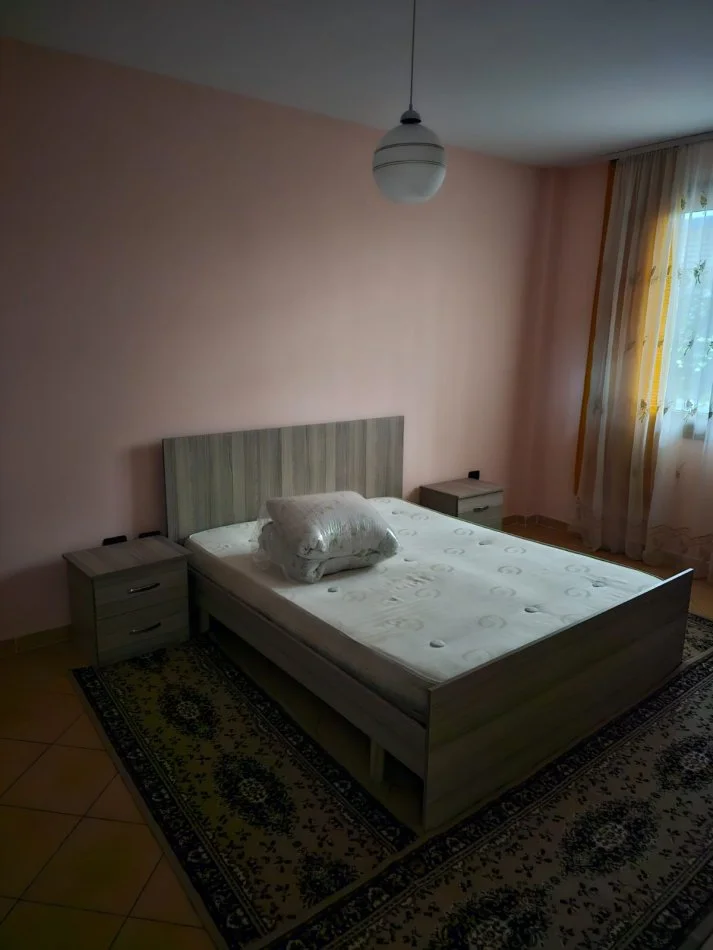 Tirane, jepet me qera apartament 2+1 Kati 2, 85 m² 400 € (don bosko)