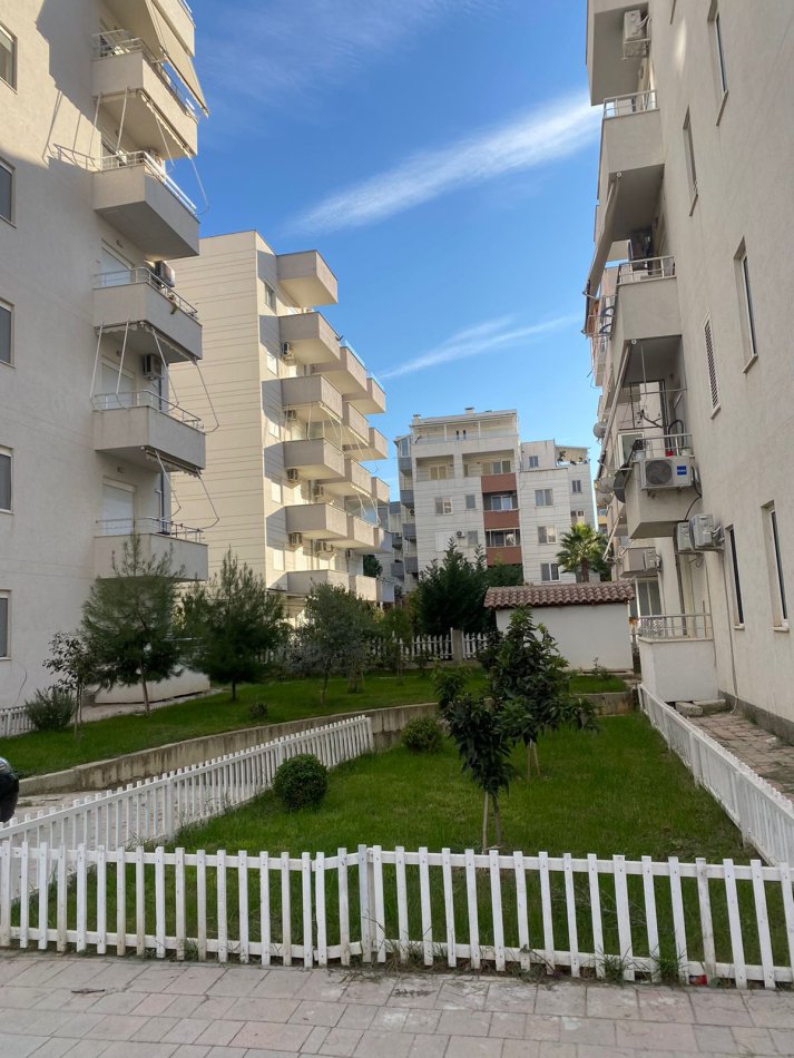 shes 1+1+Ballkon Kati 2, 80.000 € (Golem Durres)