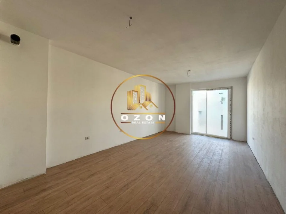 Apartament 2+1+2 për Shitje në Kompleksin Univers City, Pranë QTU-së!