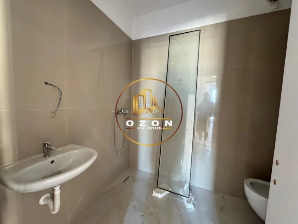 Apartament 2+1+2 për Shitje në Kompleksin Univers City, Pranë QTU-së!