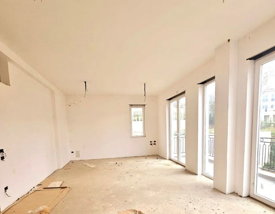 Tirane, shes Vile 3 Katshe Kati 3, 707 m² 1.300.000 €