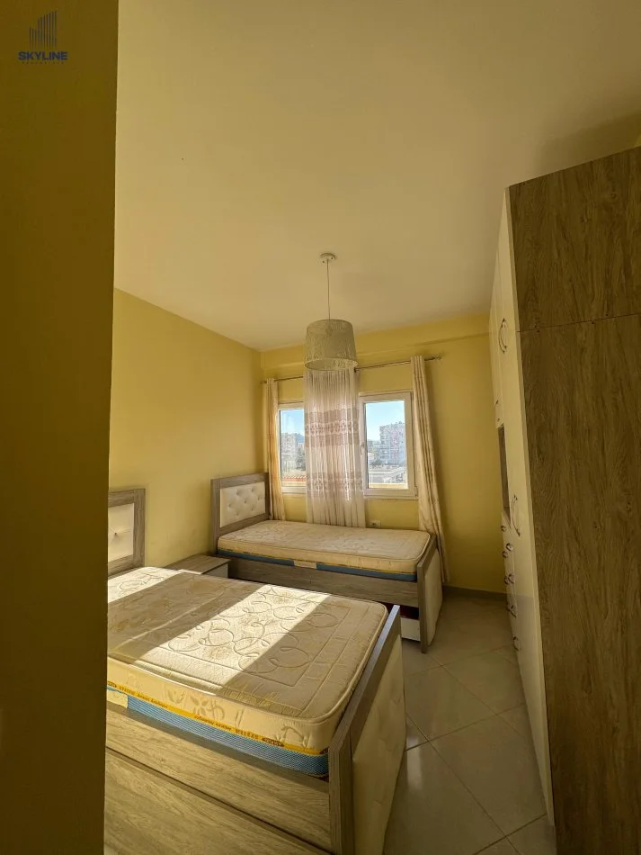 Tirane, jepet me qera apartament 2+1 Kati 5, 400 € (Astir)