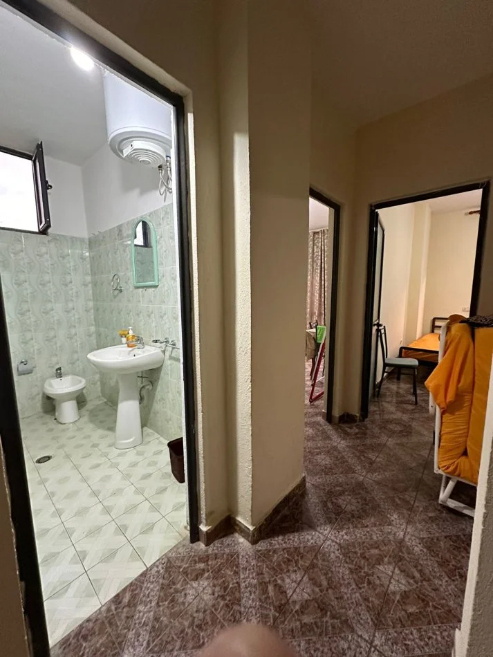 Durres, shitet apartament 1+1+Ballkon Kati 2, 54 m² 50.000 € (Golem)