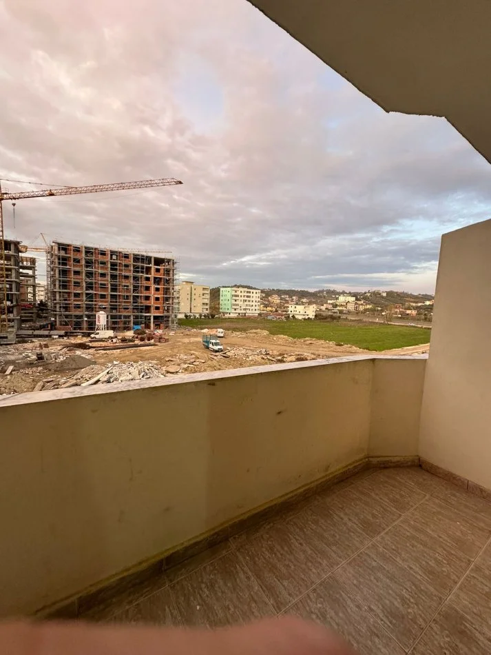 Durres, shitet garsonier 1+1+Ballkon Kati 2, 40 m² 40.000 € (Golem)