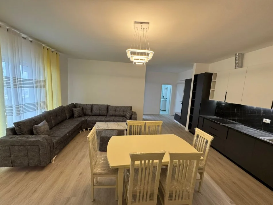 Durres, jepet me qera apartament 2+1+Aneks+Ballkon Kati 12, 112 m² 500 € (Ish UKD)