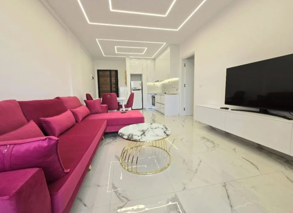 Tirane, jepet me qera apartament 1+1+Ballkon Kati 5, 75 m² 600 € (Kodra Diellit 1 ( Tek ish Universitet New Yourk))