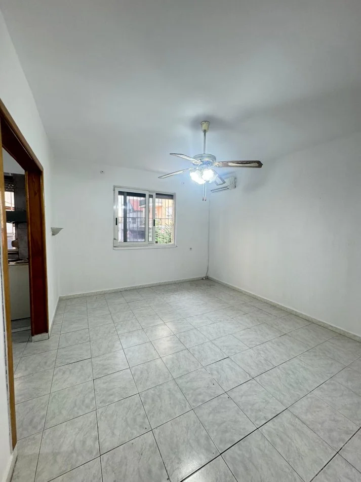 Tirane, shitet apartament 2+1+Ballkon Kati 2, 73 m² 100.000 € (Oxhaku Pran TV Klan)