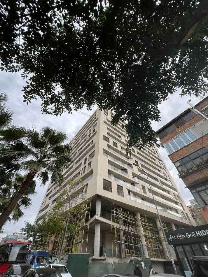Tirane, shitet apartament 3+1+Ballkon Kati 3, 152 m² 385.000 € (Mine Peza)
