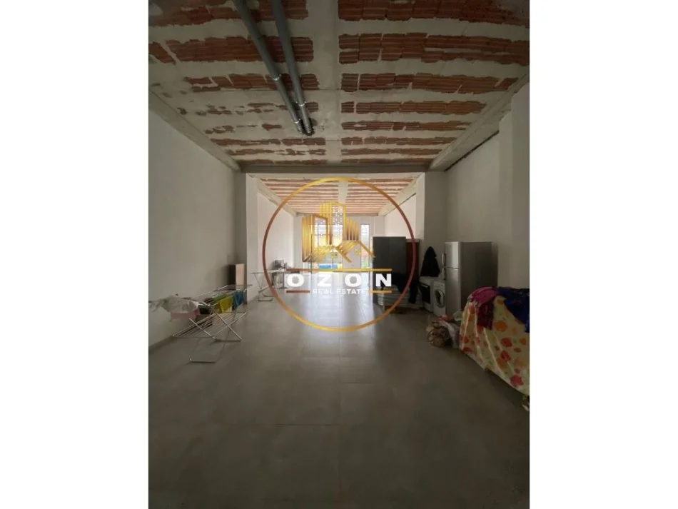 Ambient Biznesi për Shitje pranë Hipotekës në Rrugën Jordan Misja!