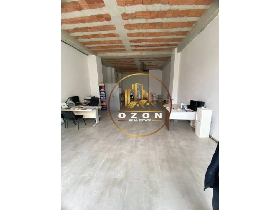 Ambient Biznesi për Shitje pranë Hipotekës në Rrugën Jordan Misja!