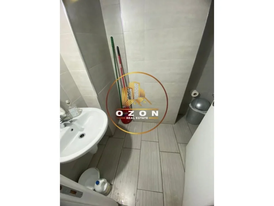 Ambient Biznesi për Shitje pranë Hipotekës në Rrugën Jordan Misja!