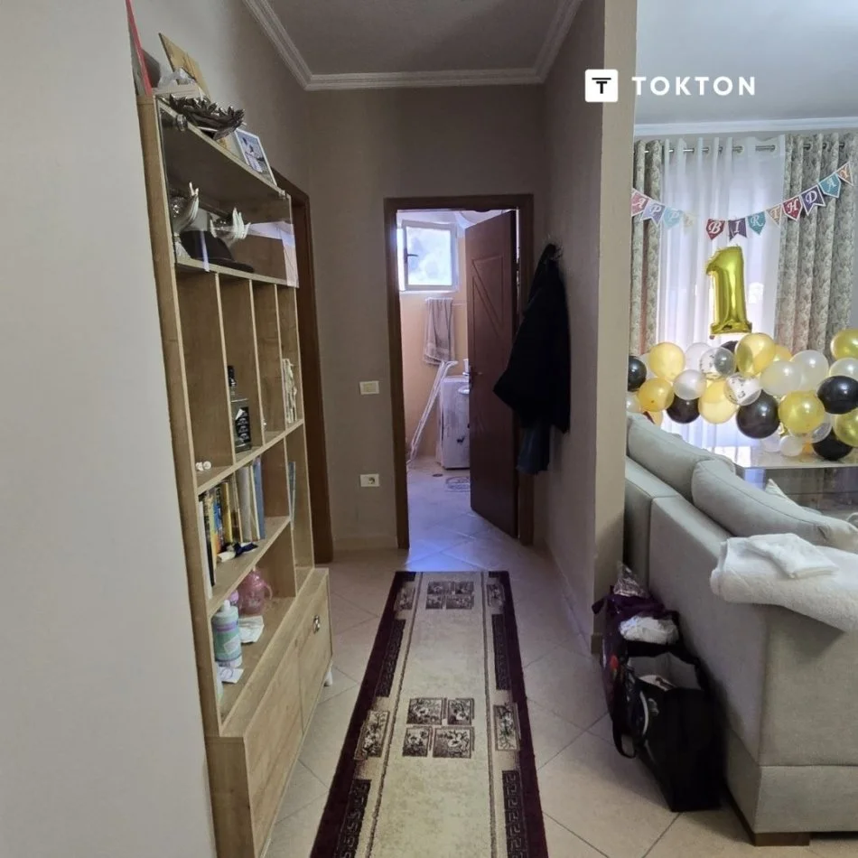 Tirane, shitet 2+1+Ballkon Kati 3, 95 m² 123.000 € 