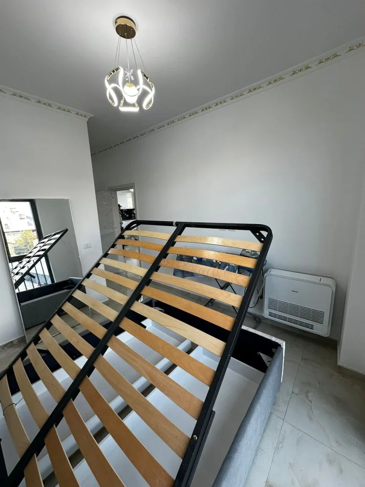 Tirane, jepet me qera apartament 2+1 Kati 1, 115 m² 900 € (medreseja)