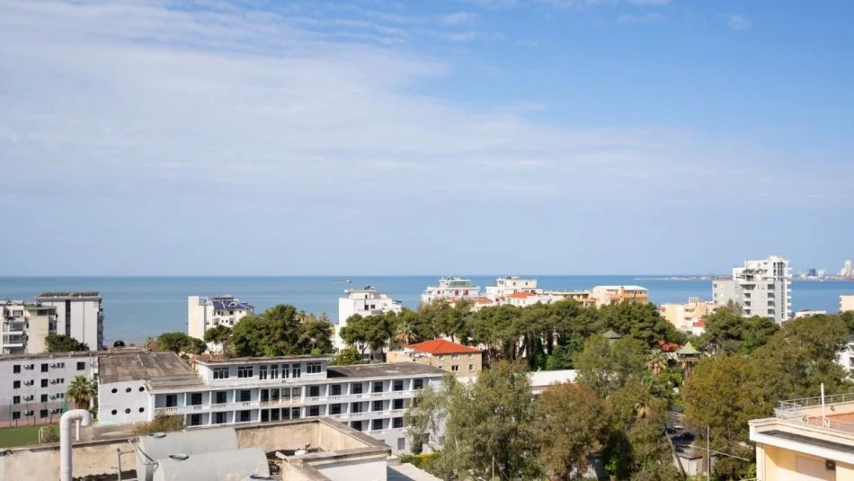Durres, shitet apartament 2+1+Aneks+Ballkon Kati 7, 116 m² 155.000 € (Rruga Pavaresia)