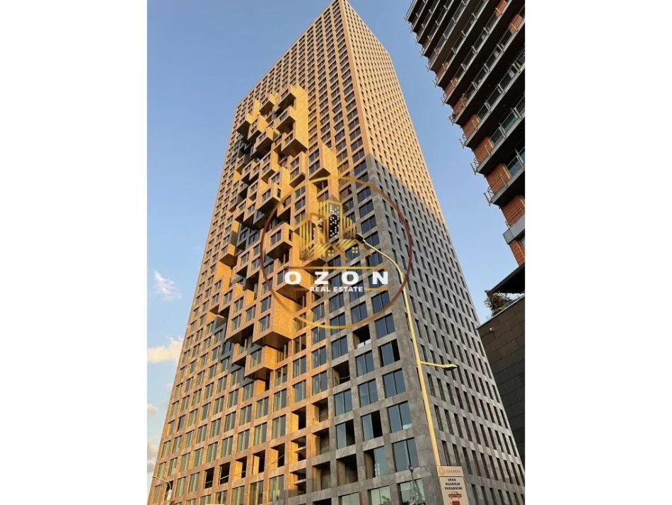 Ambiente Biznesi për Qira tek Downtown One!