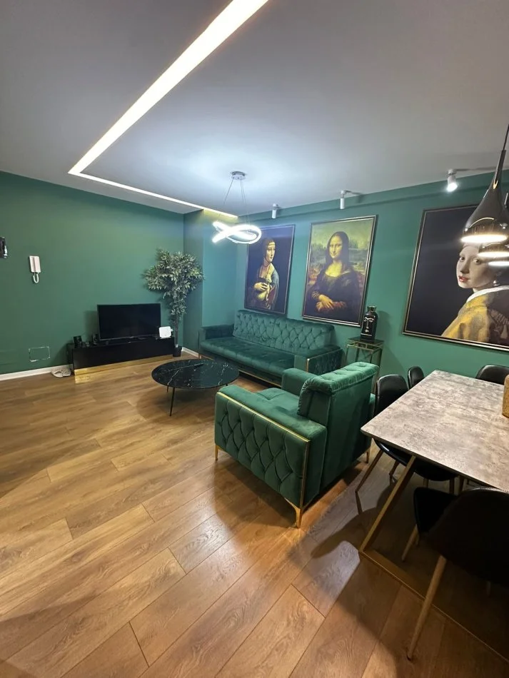 Tirane, shitet apartament 2+1+Ballkon Kati 2, 77 m² 160.000 € (kompleksi kontakt)