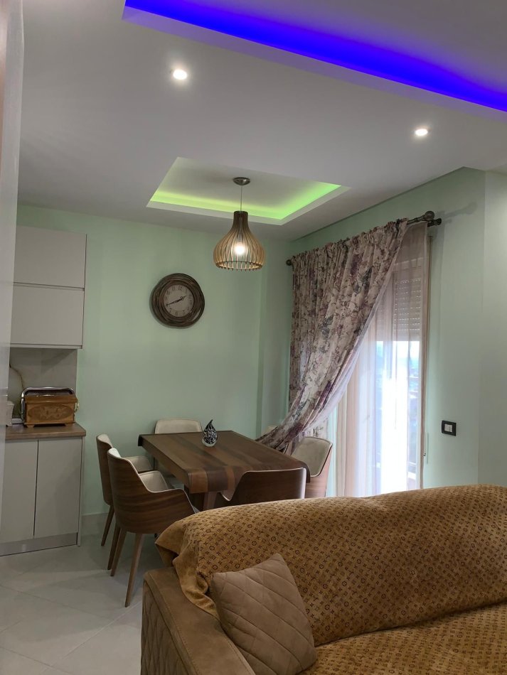 Tirane, shitet apartament 3+1+Ballkon Kati 4, 120 m² 145.000 € (Muhamet Deliu , Fresku)
