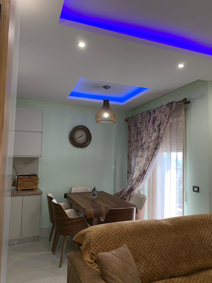 Tirane, shitet apartament 3+1+Ballkon Kati 4, 120 m² 145.000 € (Muhamet Deliu , Fresku)