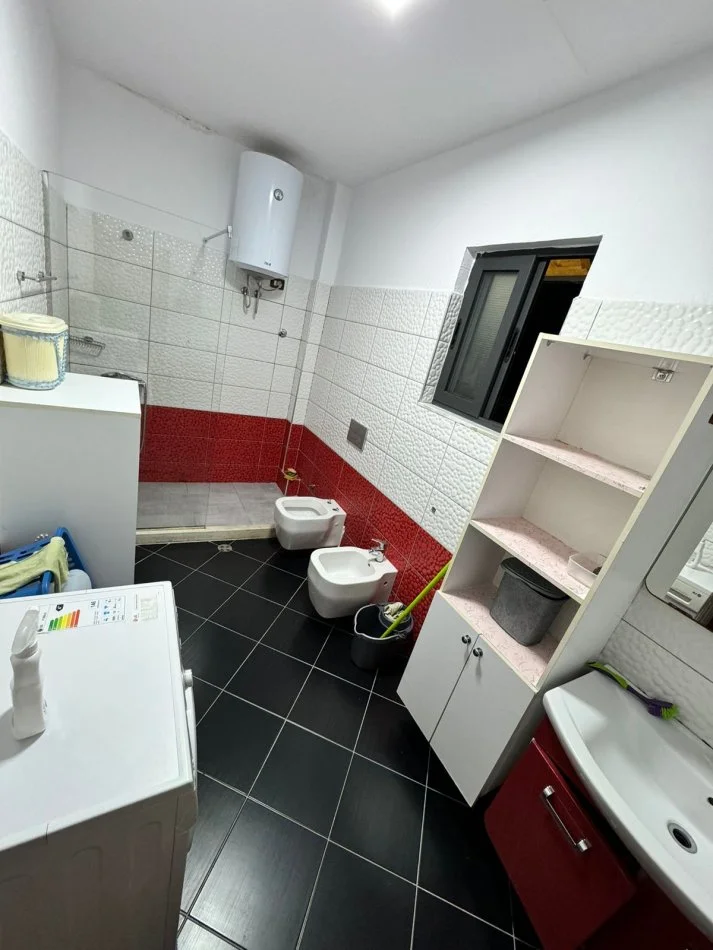 Tirane, jepet me qera Vile 1+1+Aneks+Ballkon Kati 2, 100 m² 500 € (Don Bosko)