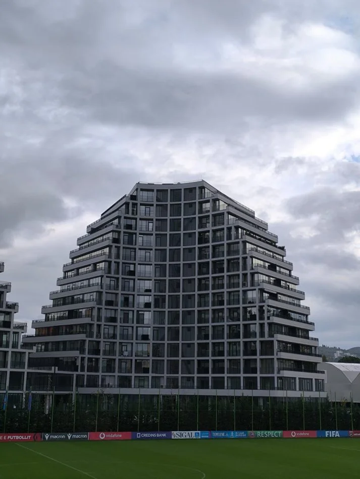 Tirane, jepet me qera apartament 1+1+Ballkon Kati 2, 54 m² 750 € (Rruga Kosovareve)