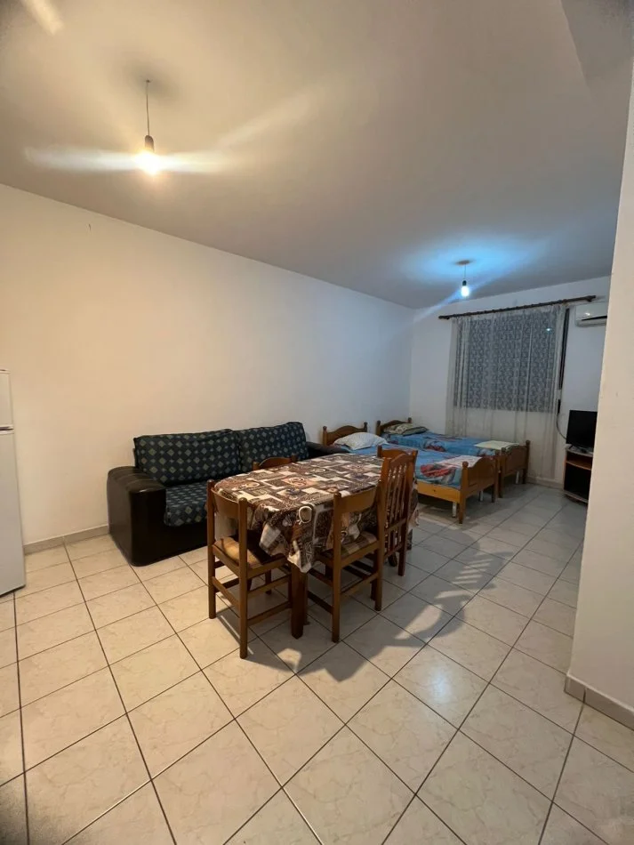 Durres, shitet apartament 1+1+Ballkon Kati 1, 80 m² 98.000 € (Shkembi i Kavajes)