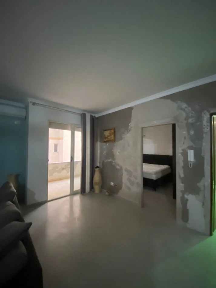 Durres, shitet apartament 1+1+Aneks+Ballkon Kati 4, 69 m² 75.000 € (Shkembi i Kavajes)