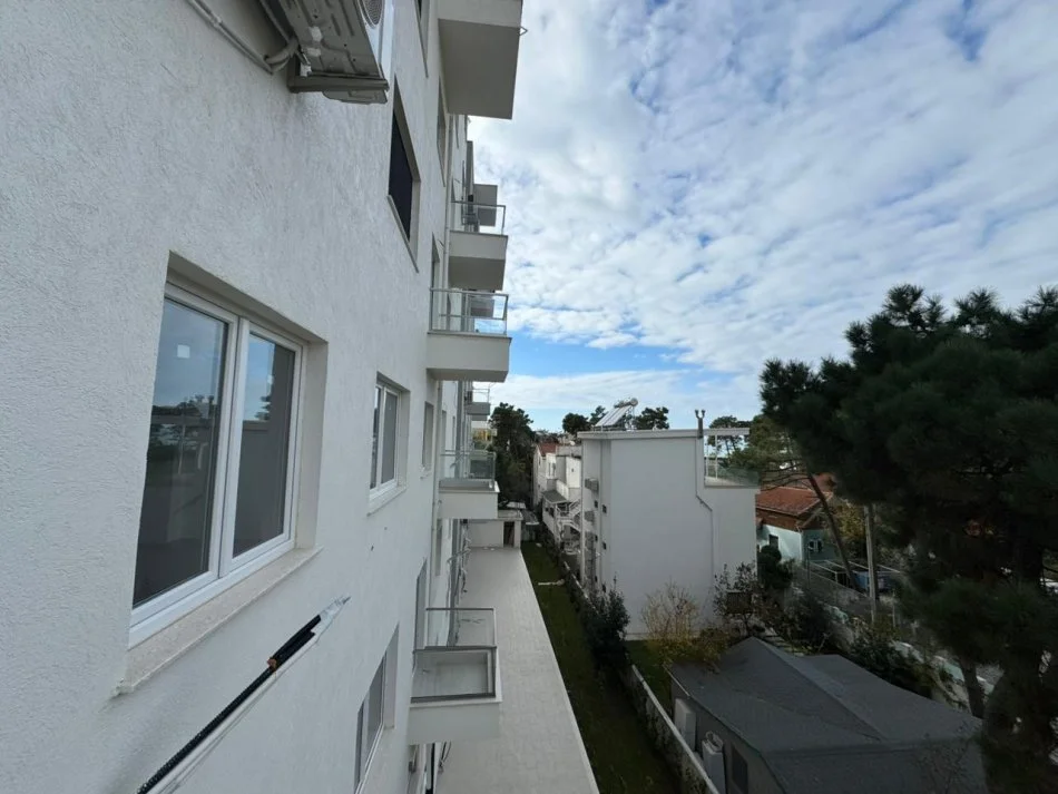 Durres, shitet apartament 1+1+Aneks+Ballkon Kati 3, 74 m² 111.000 € (GOLEM DURRES)