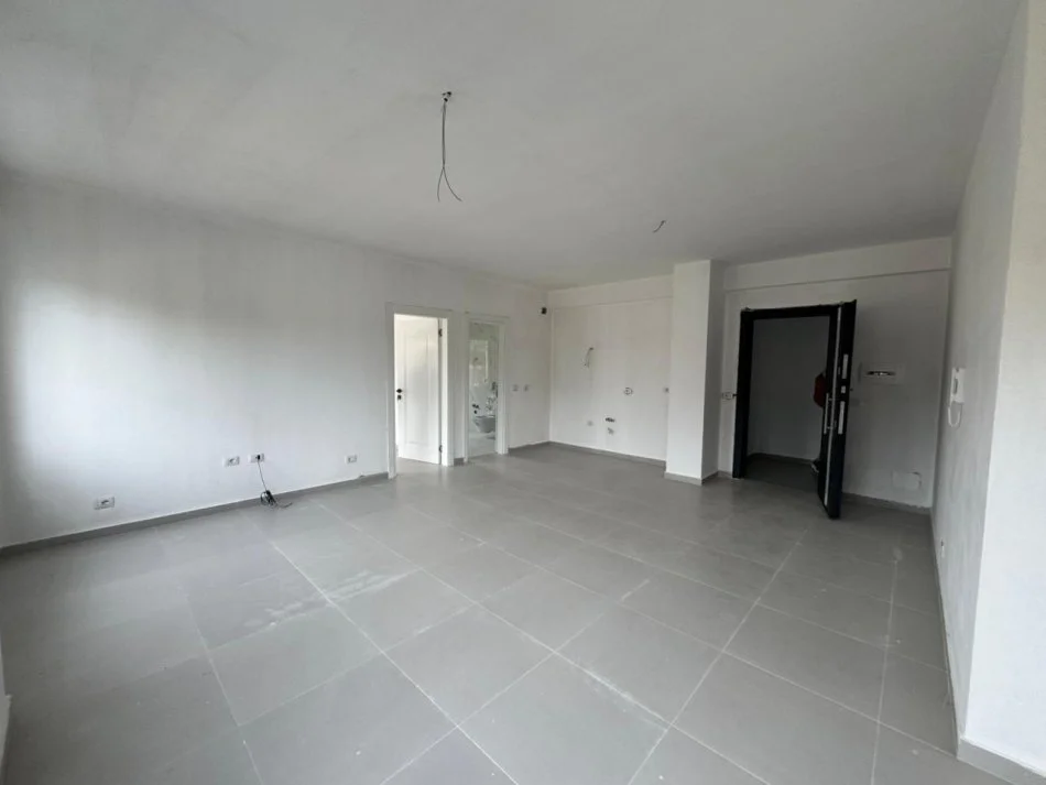 Durres, shitet apartament 1+1+Aneks+Ballkon Kati 3, 74 m² 111.000 € (GOLEM DURRES)