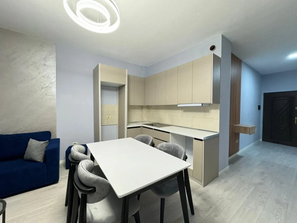 Shqiperi, shitet apartament 1+1 Kati 5, 66 m² 88.000 € (Yzberisht)